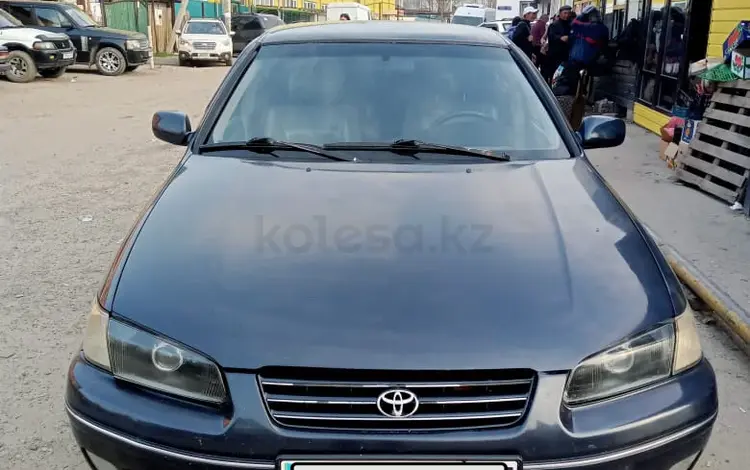 Toyota Camry 1998 года за 3 000 000 тг. в Алматы