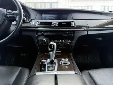 BMW 740 2009 года за 7 700 000 тг. в Петропавловск – фото 35