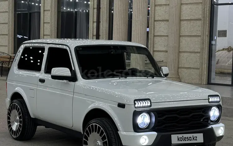 ВАЗ (Lada) Lada 2121 2018 годаүшін3 700 000 тг. в Атырау