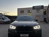 BMW X5 2018 года за 25 000 000 тг. в Актобе – фото 3