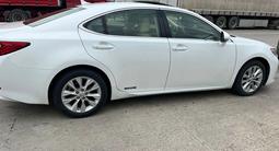 Lexus ES 300h 2013 годаүшін11 000 000 тг. в Актау – фото 4