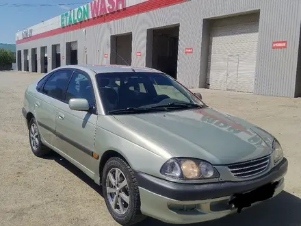 Toyota Avensis 2000 года за 1 000 000 тг. в Актобе – фото 2