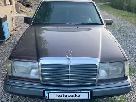 Mercedes-Benz E 280 1993 года за 1 390 000 тг. в Шымкент