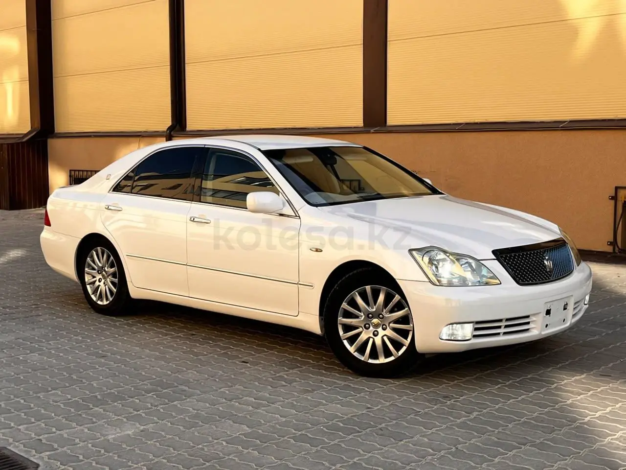 Toyota Crown, 2007