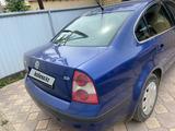 Volkswagen Passat 2002 годаfor2 000 000 тг. в Уральск – фото 4