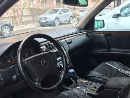 Mercedes-Benz E 280 1998 года за 3 700 000 тг. в Актау – фото 8