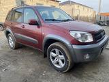 Toyota RAV4 2004 года за 3 390 000 тг. в Актобе – фото 3