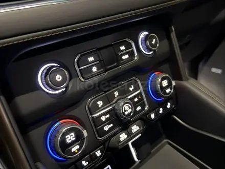 Chevrolet Tahoe 2022 года за 42 500 000 тг. в Алматы – фото 14