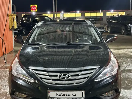 Hyundai Sonata 2013 года за 4 000 000 тг. в Атырау – фото 4