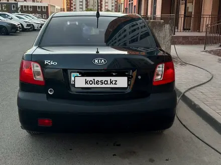 Kia Rio 2006 года за 3 000 000 тг. в Астана – фото 4