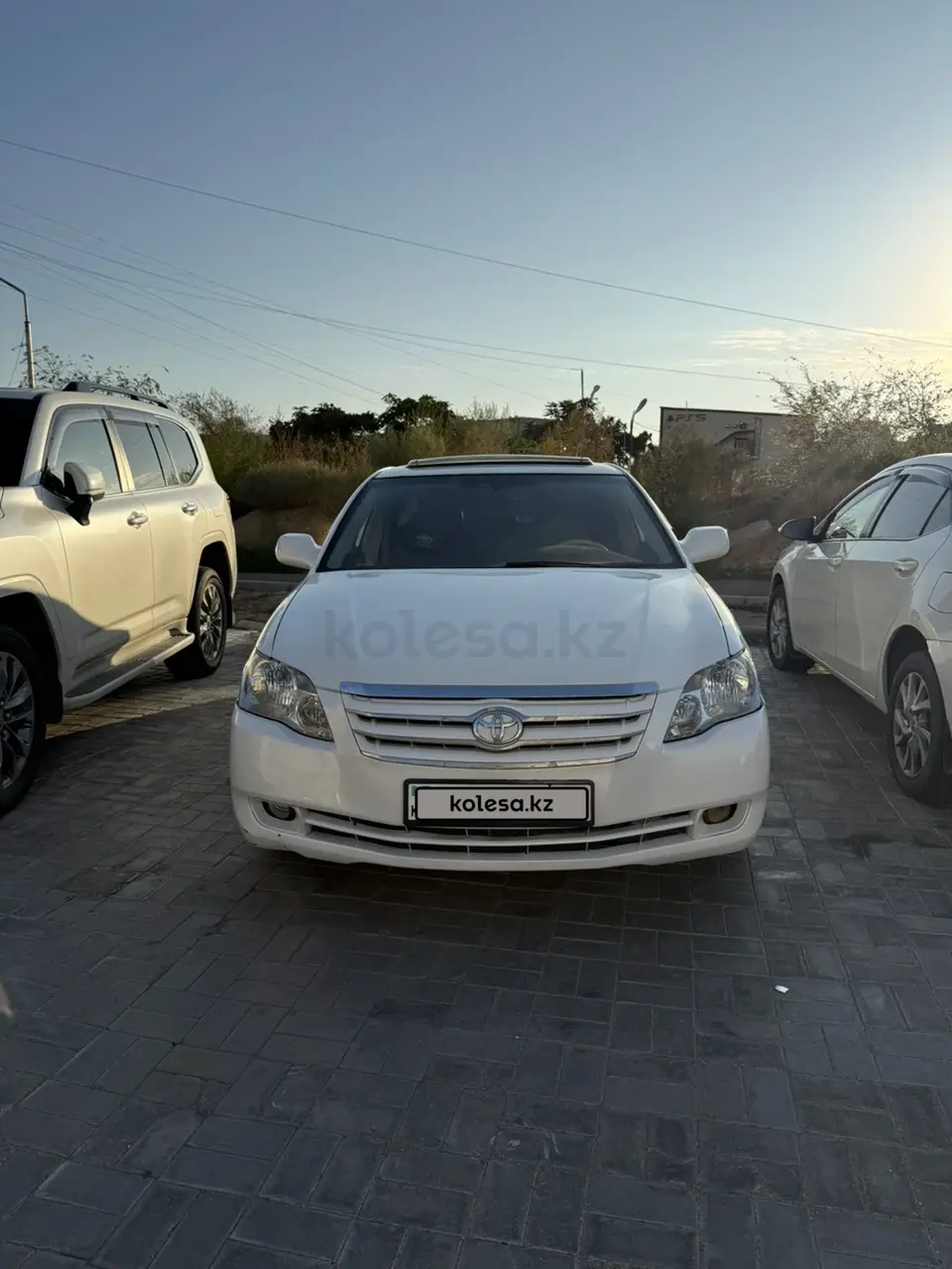 Toyota Avalon, 2005