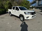 Toyota Hilux 2018 года за 14 900 000 тг. в Алматы