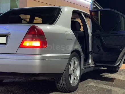 Mercedes-Benz C 280 1993 года за 2 500 000 тг. в Алматы – фото 22