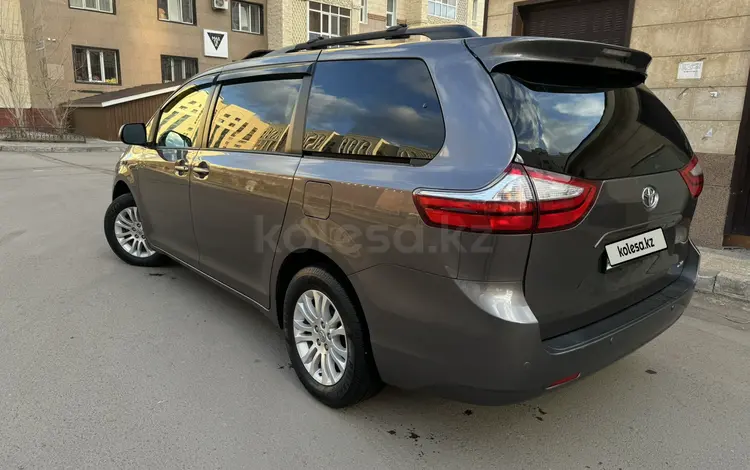 Toyota Sienna 2016 года за 14 500 000 тг. в Астана