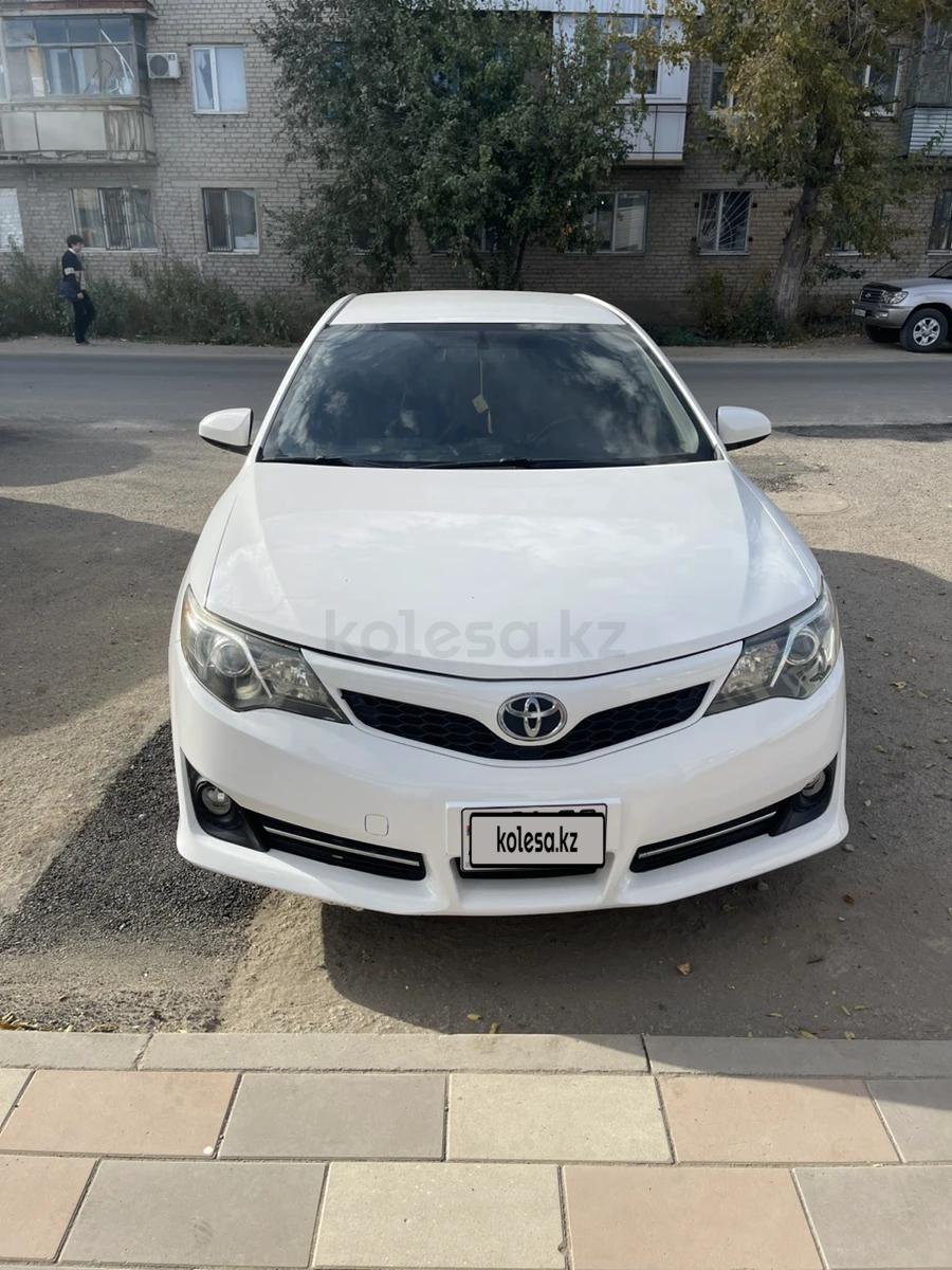 Toyota Camry 2014 г.