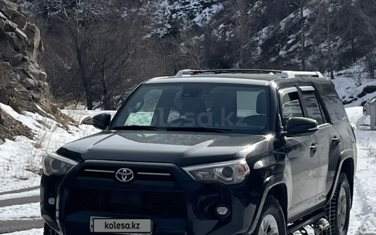 Toyota 4Runner 2022 года за 22 900 000 тг. в Алматы