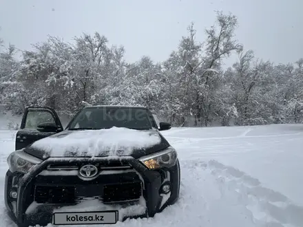 Toyota 4Runner 2022 года за 22 900 000 тг. в Алматы – фото 6