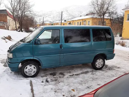 Volkswagen Multivan 1995 года за 3 600 000 тг. в Алматы – фото 5