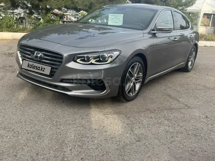 Hyundai Grandeur 2017 года за 9 950 000 тг. в Алматы – фото 12