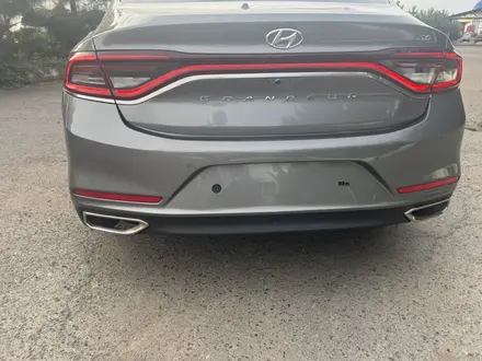 Hyundai Grandeur 2017 года за 9 950 000 тг. в Алматы – фото 13