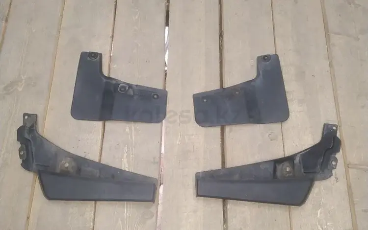 Брызговик за 10 000 тг. в Алматы