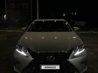 Lexus ES 300h 2013 годаfor9 400 000 тг. в Жанаозен