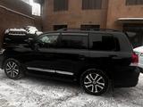 Toyota Land Cruiser 2013 года за 23 000 000 тг. в Алматы – фото 2