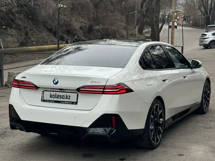 BMW 530 2024 года за 41 000 000 тг. в Алматы – фото 7