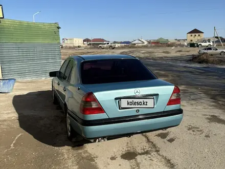 Mercedes-Benz C 200 1994 года за 1 600 000 тг. в Жанаозен – фото 4