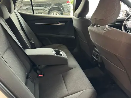 Toyota Camry Elegance eCVT 2025 года за 20 790 000 тг. в Алматы – фото 6