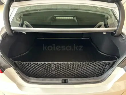 Toyota Camry Elegance eCVT 2025 года за 20 790 000 тг. в Алматы – фото 10