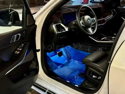 BMW X7 2024 года за 68 500 000 тг. в Алматы – фото 10