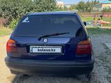 Volkswagen Golf 1995 года за 1 700 000 тг. в Актобе – фото 2