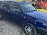 Volkswagen Golf 1995 года за 1 700 000 тг. в Актобе – фото 4