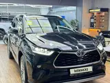 Toyota Highlander Luxe 2025 года за 28 800 000 тг. в Астана