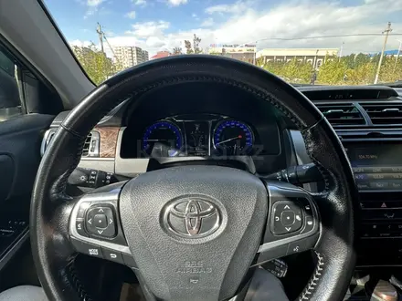 Toyota Camry 2016 года за 11 650 000 тг. в Актобе – фото 8