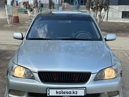 Lexus IS 200 2001 года за 3 800 000 тг. в Актобе – фото 2