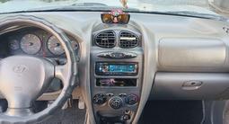 Hyundai Santa Fe 2001 годаүшін2 700 000 тг. в Актау – фото 2