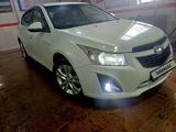 Chevrolet Cruze 2013 годаfor4 600 000 тг. в Астана – фото 2