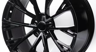 R20X9.0J 5X112 ET35 DIA 66, 5 Glossy Black за 400 000 тг. в Алматы