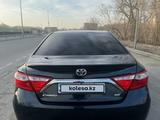 Toyota Camry 2015 года за 8 700 000 тг. в Семей – фото 5