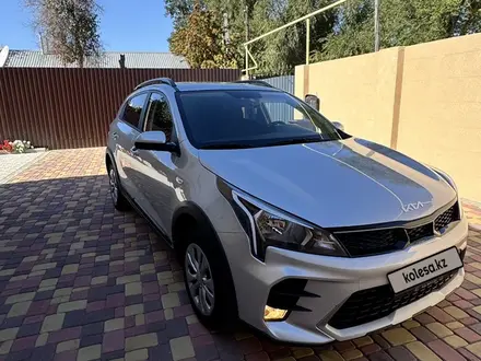 Kia Rio X-Line 2022 года за 8 290 000 тг. в Костанай – фото 2