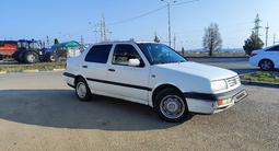 Volkswagen Vento 1996 года за 1 490 000 тг. в Тараз – фото 2