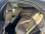 Toyota Camry 2022 года за 14 000 000 тг. в Уральск – фото 2
