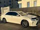 Toyota Camry 2015 годаүшін11 200 000 тг. в Актобе – фото 4