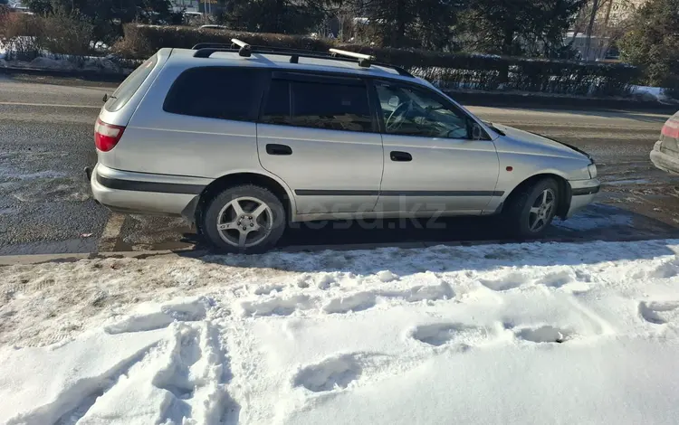 Toyota Carina E 1997 годаfor2 300 000 тг. в Алматы