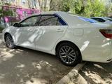 Toyota Camry 2017 года за 11 500 000 тг. в Уральск – фото 4