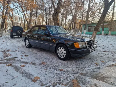 Mercedes-Benz E 230 1990 года за 2 430 000 тг. в Шымкент – фото 2