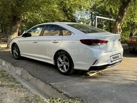 Hyundai Sonata 2019 года за 7 900 000 тг. в Шымкент – фото 3