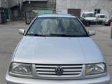 Volkswagen Vento 1995 года за 1 950 000 тг. в Костанай – фото 2